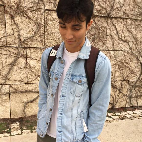 Meet your Posher, Isaiah - Picture 1 of 1